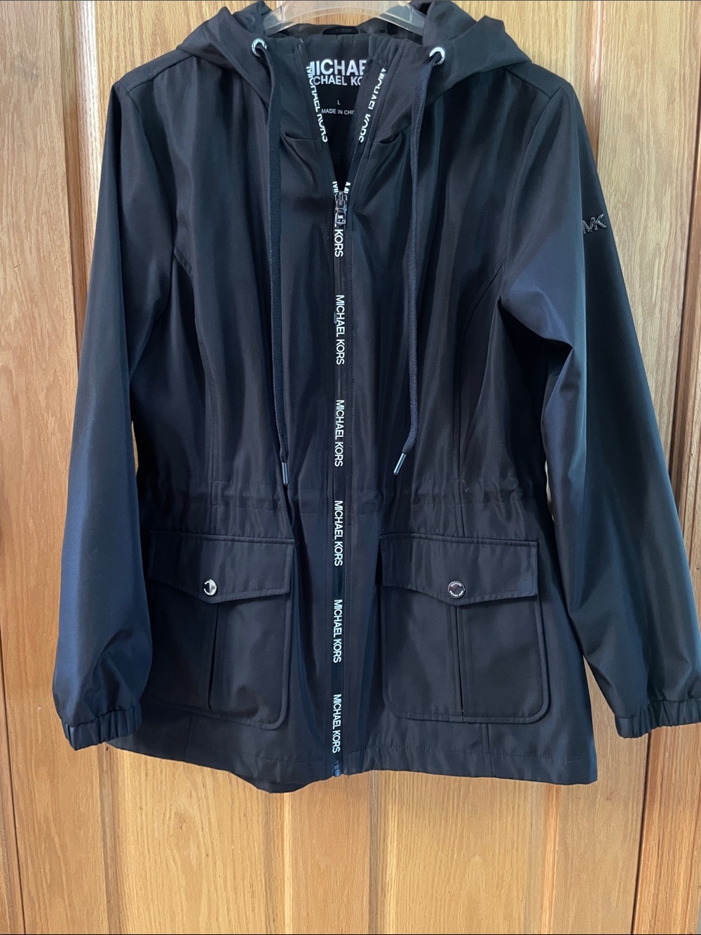 NEW Michael Kors Women’s Black Hooded Zip Drawstring Windbreaker Jacket - Large